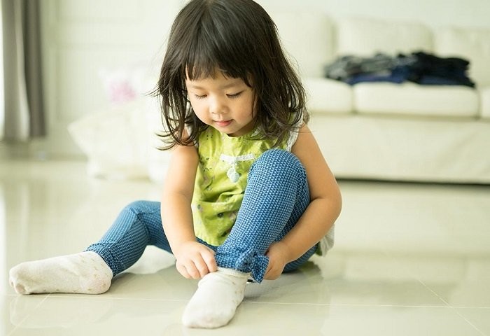 10 hoạt động đơn giản giúp rèn tính tự lập cho trẻ 3 tuổi